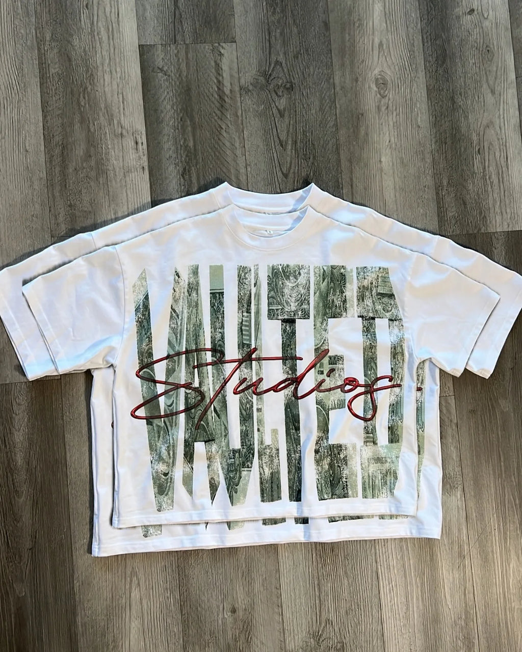 TresFindz Vaulted Studios Cropped Tee